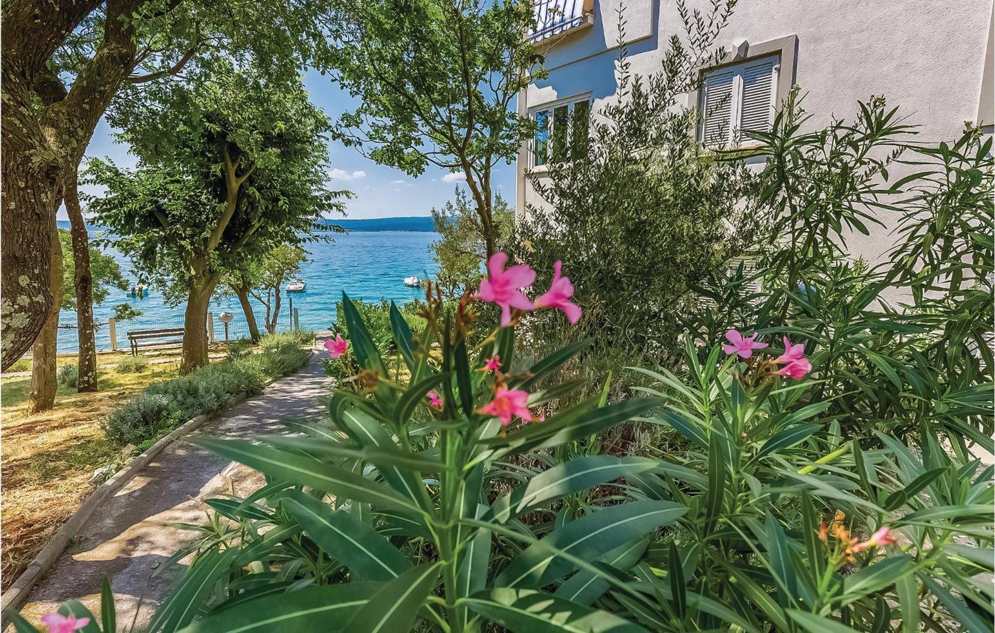 Lovely Apartment In Selce With House Sea View Экстерьер фото